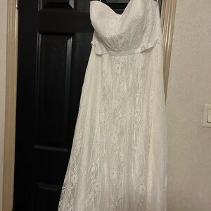 Wedding dress with tan belt